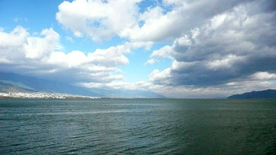 Erhai Lake
